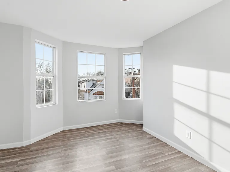 274 Littleton Ave #3 — Photo 12