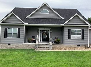 1022 Rose Ln, Louisa, KY 41230