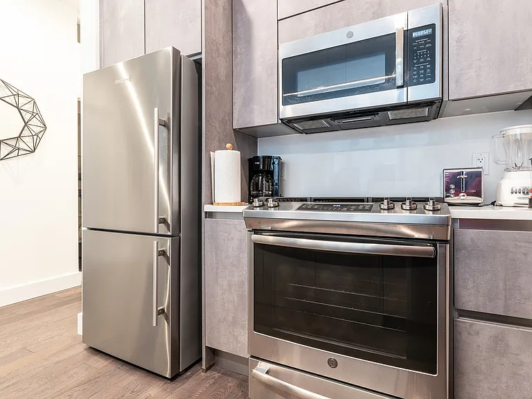 145 Madison Ave #19B — Photo 7