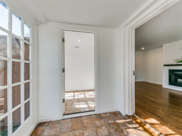 5117 Maple Springs Blvd, Dallas, TX 75235