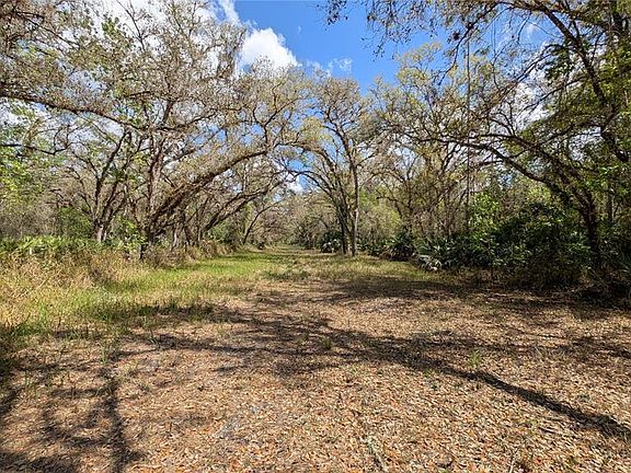 2nd image of Gillette Rd