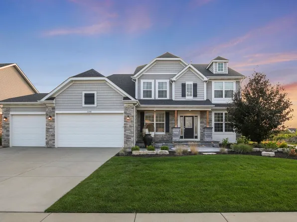 10148 Sentry Dr, Saint John, IN 46373