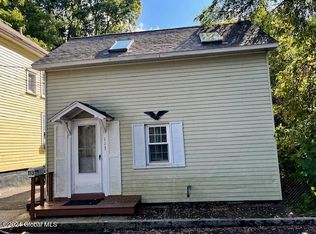 113 Walnut St, Schenectady, NY 12308