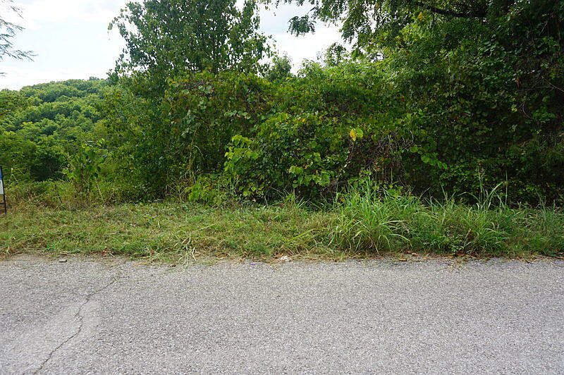 2nd image of Lot 40 Cannon Ball Loop