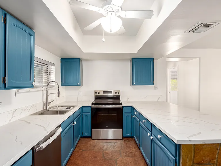 6604 E Dove Valley Rd — Photo 6