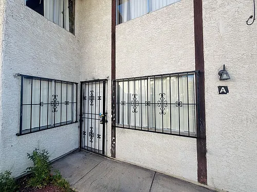 4264 Tara Ave Photo 1