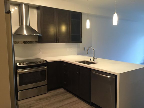 2nd image of 1760 Nw 56th St #324