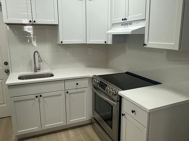 1832 N Bucknell St — Photo 16