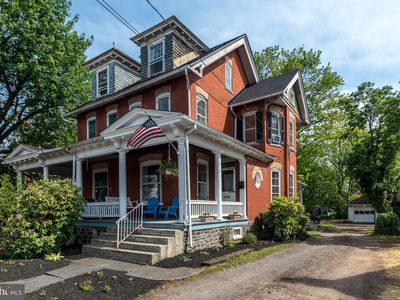 1114 W Broad St, Quakertown, PA, 18951