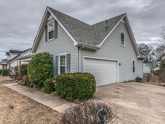 2nd image of 133 Tedder Blvd