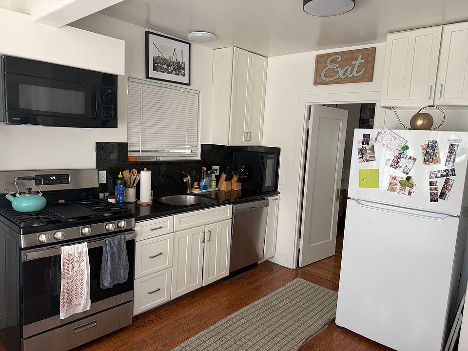 1st image of 489 Woodland Ave