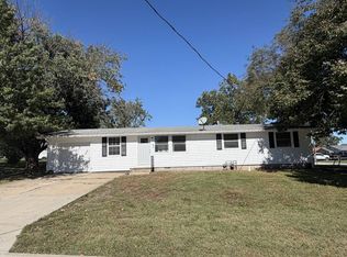 85 11th St, Chillicothe, MO 64601