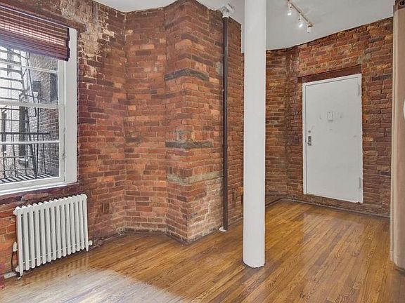 2nd image of 57 Thompson St APT 6D