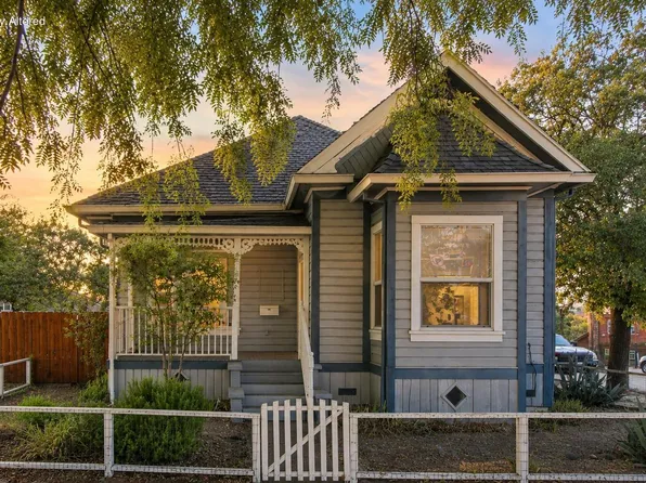 1823 Pine St, Redding, CA 96001