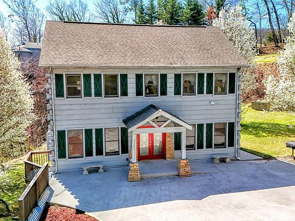2nd image of 1141 Upper Alpine Way