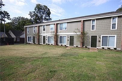 1st image of 647 Spottswood Manor Dr