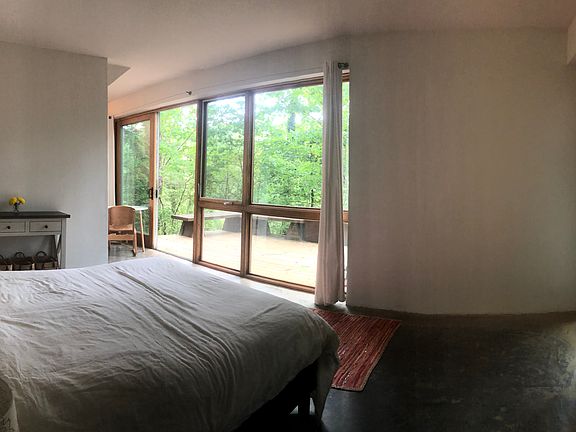floor to ceiling windows & sliding door