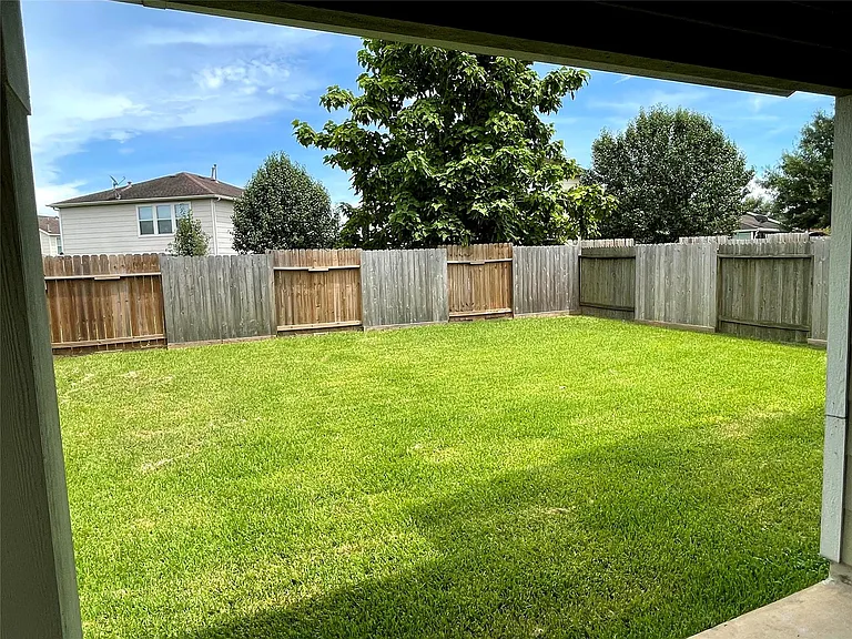 29618 Evergreen Hills Dr — Photo 25