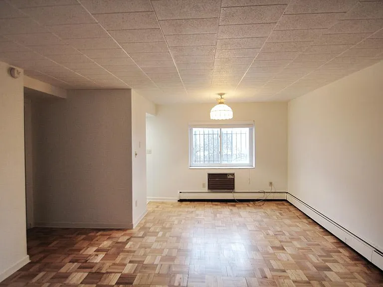 1230 E End Ave #1 — Photo 5