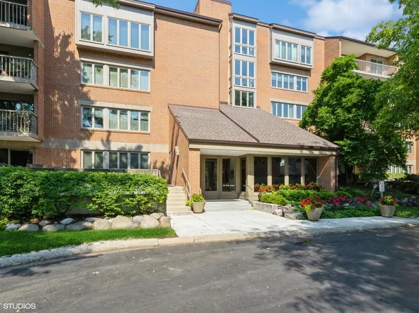 44 Park Ln Unit 332, Park Ridge, IL 60068