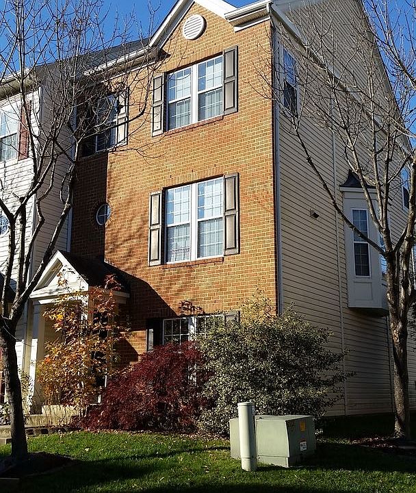 1st image of 115 Blackbird Hill Ln