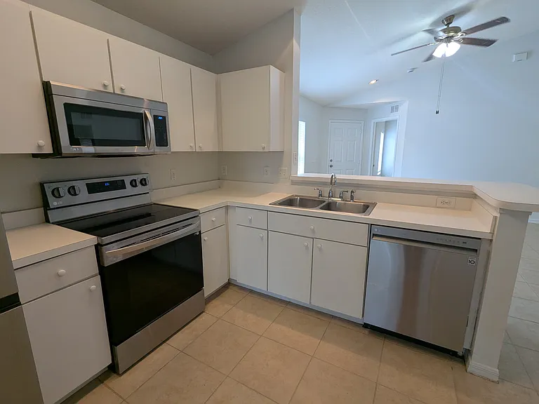 5000 Anclote River St — Photo 17
