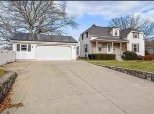 24 All Saints St, Woonsocket, RI 02895