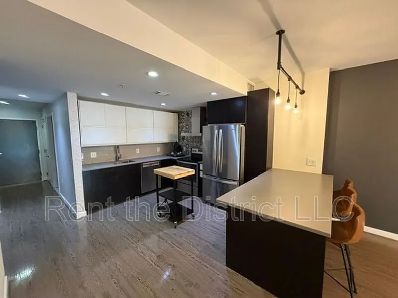 Building Photo - 1010 Massachusetts Ave NW #202