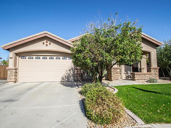 2nd image of 1372 E Jade Dr