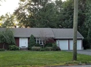 688 Pascack Rd, Township Of Washington, NJ 07676