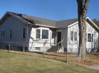 520 E 10th St, Bridgeport, NE 69336