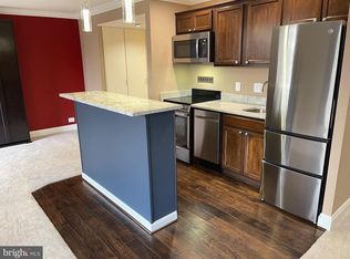 7505 Democracy Blvd APT 412, Bethesda, MD 20817