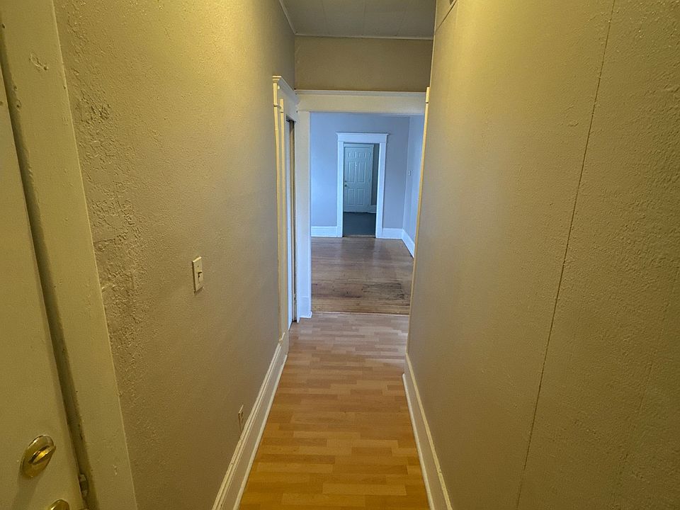 1st image of 2504 15th Ave S #1
