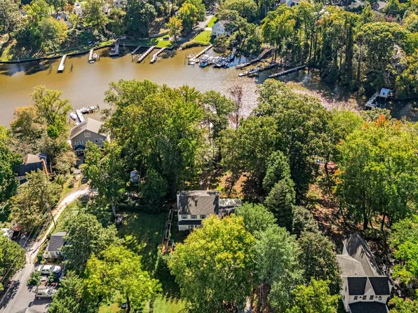 744 Dividing Creek Rd, Arnold, MD 21012