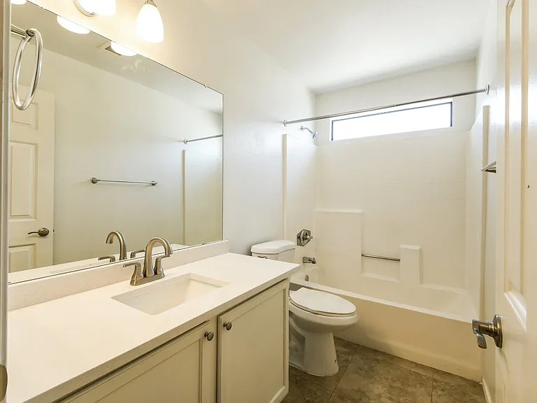 2028 W Columbine Dr — Photo 16