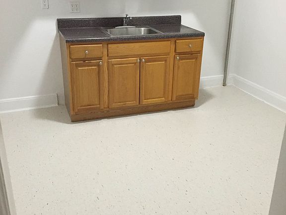 2nd image of 3706 69th St Ste 1