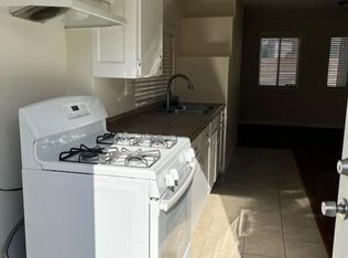 12712 Eucalyptus Ave #B, Hawthorne, CA 90250