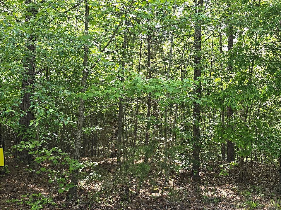 2nd image of 120 Rolling Hill Dr