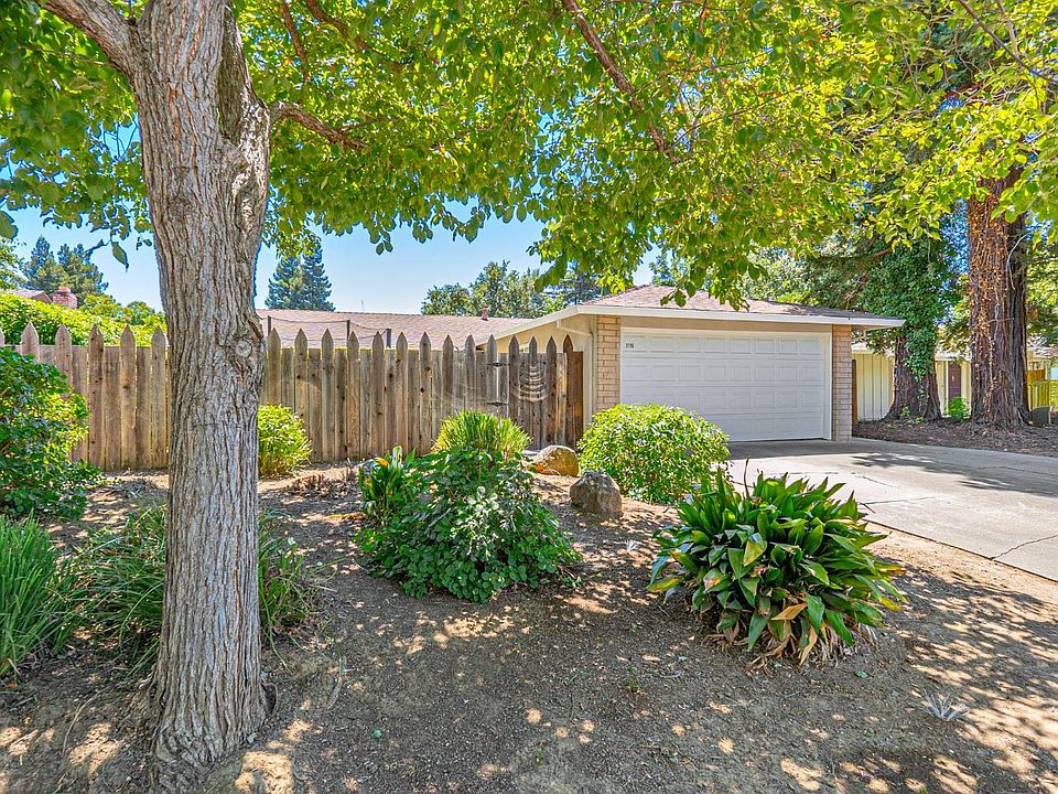 1st image of 2736 Eel Pl