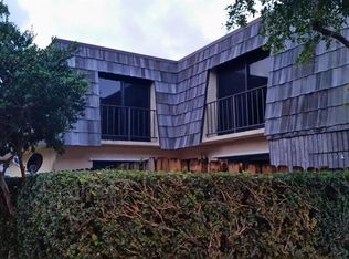 2347 Waterside Dr, Lake Worth, FL 33461