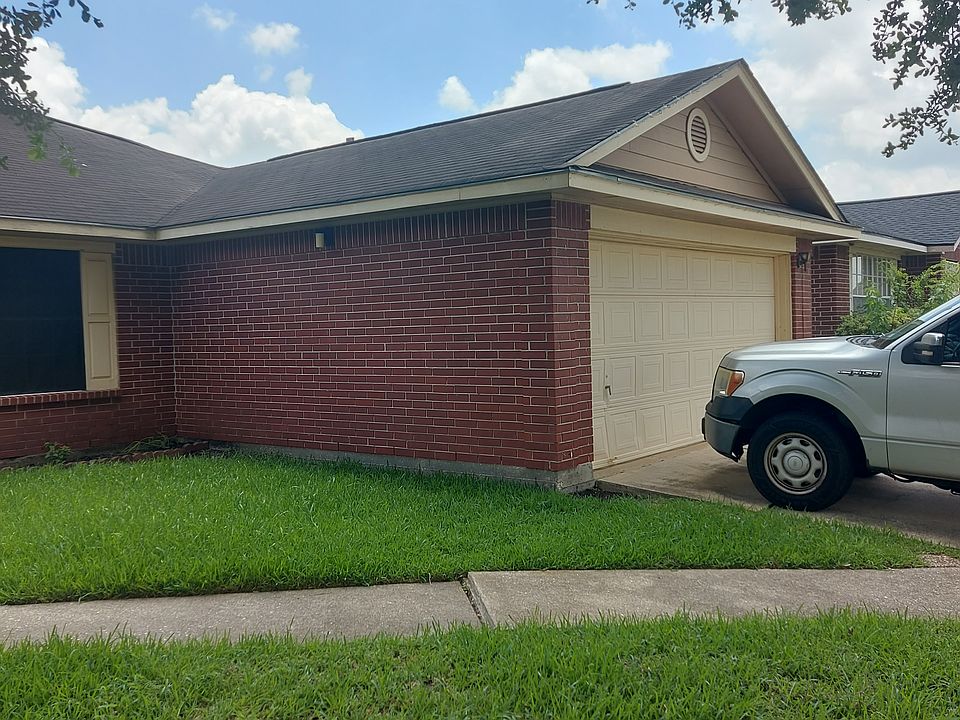 1st image of 10839 Bradford Way Dr