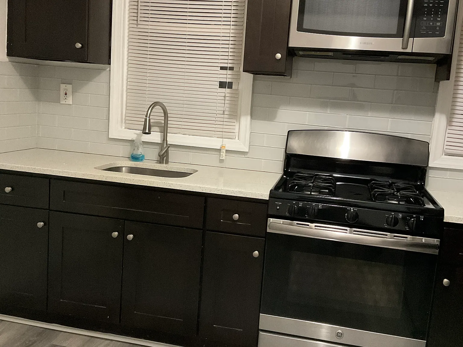 3 bed, $2,500 — Photo 2
