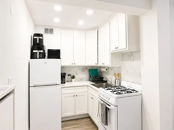 1730 E 14th St #3, Brooklyn, NY 11229