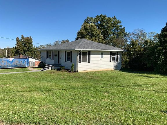 3rd image of 265 Lyons Dr