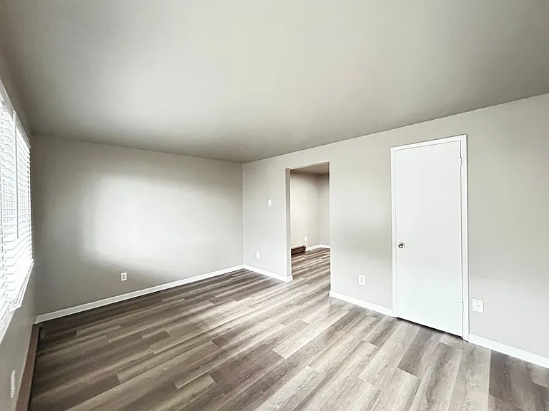 Colton 20 Apartments — Photo 9