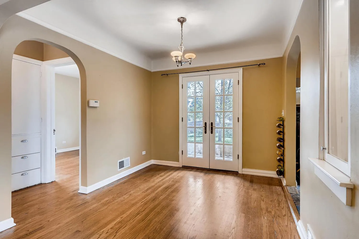 4 bed, 1856 sqft, $2,895 — Photo 4