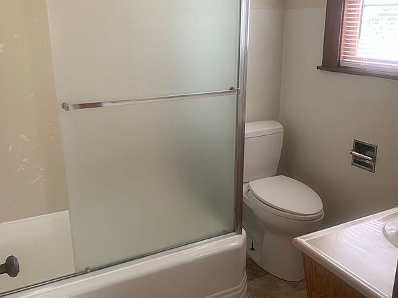 3rd image of 1208 Hampel St APT 3