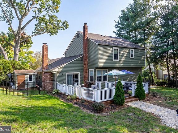 5th image of 6 Kent Ct