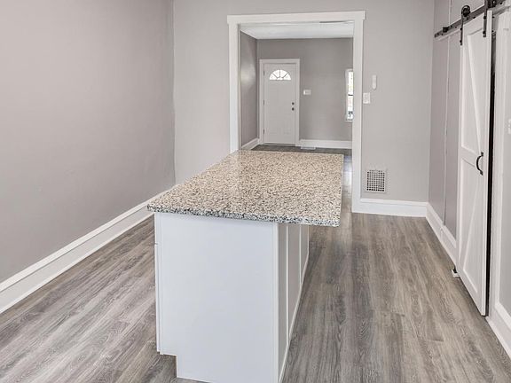 3rd image of 154 Eutaw Ave