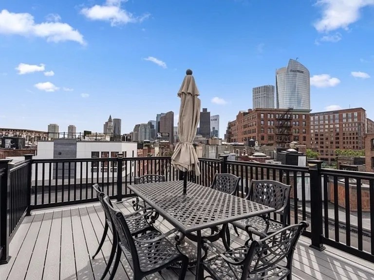 177 Endicott St #3 — Photo 11